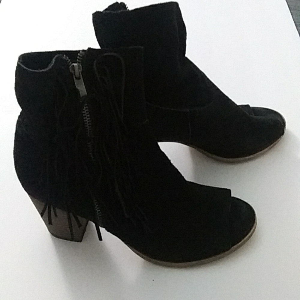 MIA Black Leather Fringe Open Toe Heel In Size 8.5